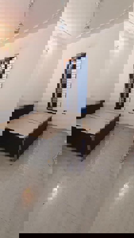 2 BHK 220 Sq.Yd. Builder Floor in Palam Vihar Residents Association