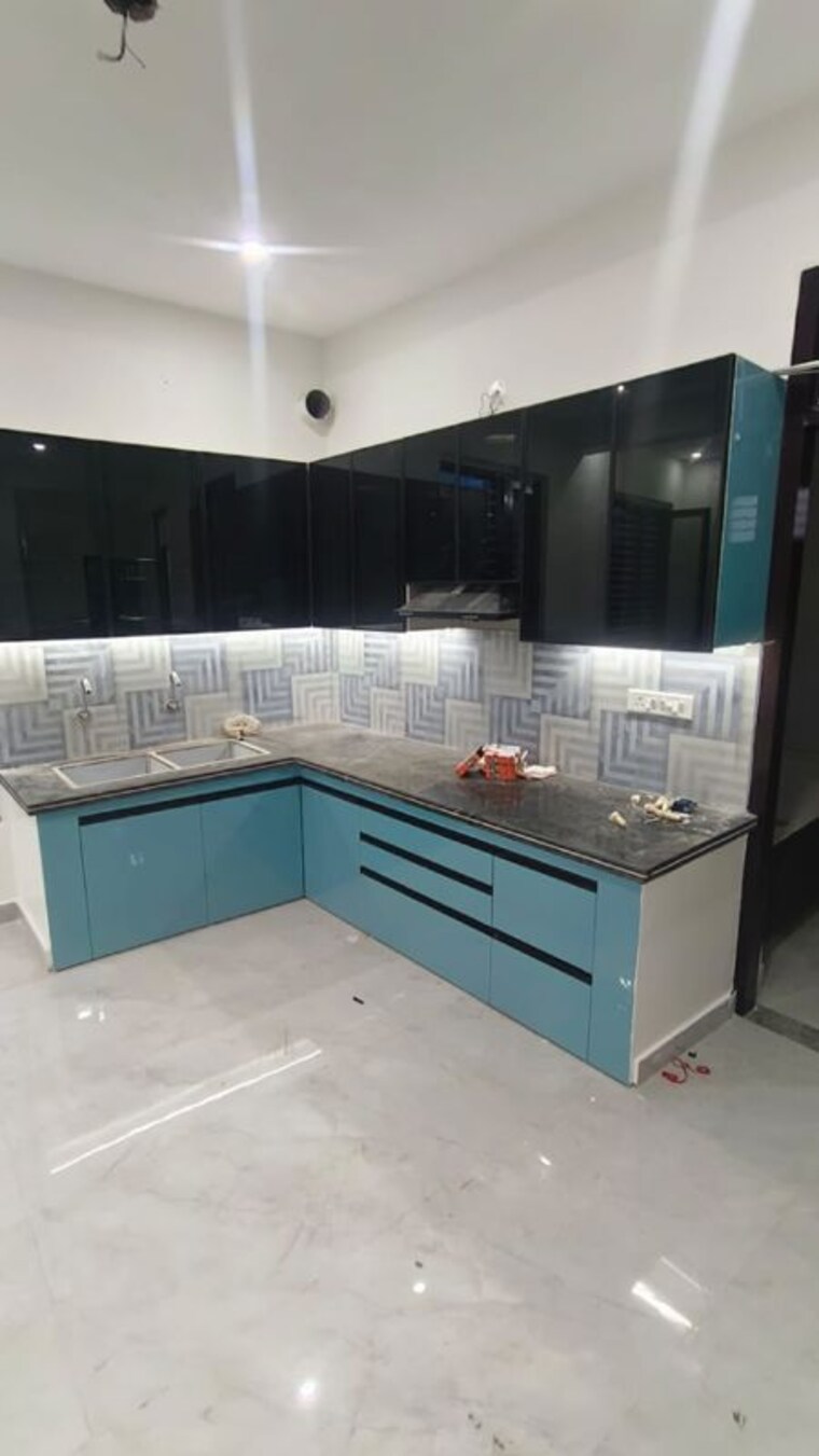 Kitchen, palam-vihar-residents-association 2 Bedroom 220 Sq.Yd. Builder Floor In Palam Vihar Gurgaon 9937401