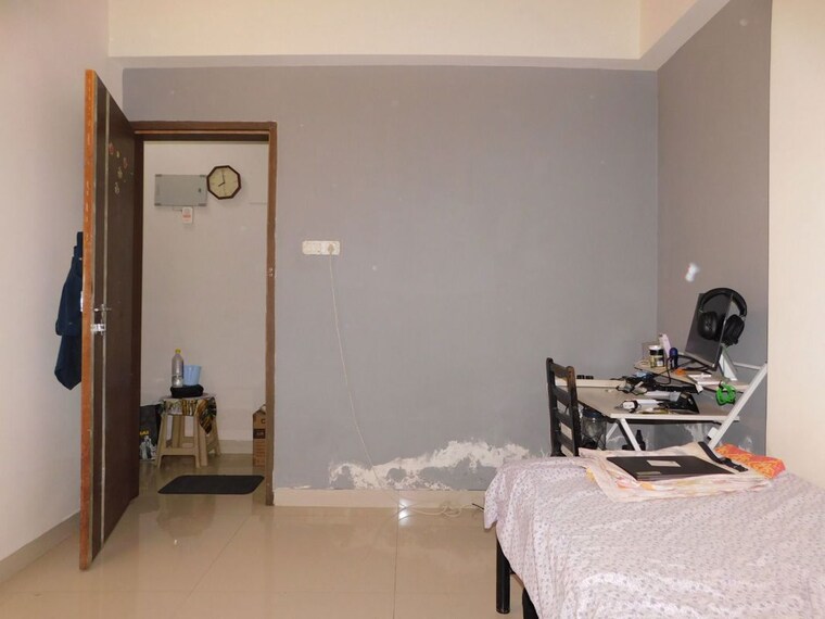 Living Room, lok-sarita 2 Bedroom 800 Sq.Ft. Apartment In Andheri East Mumbai 9937417