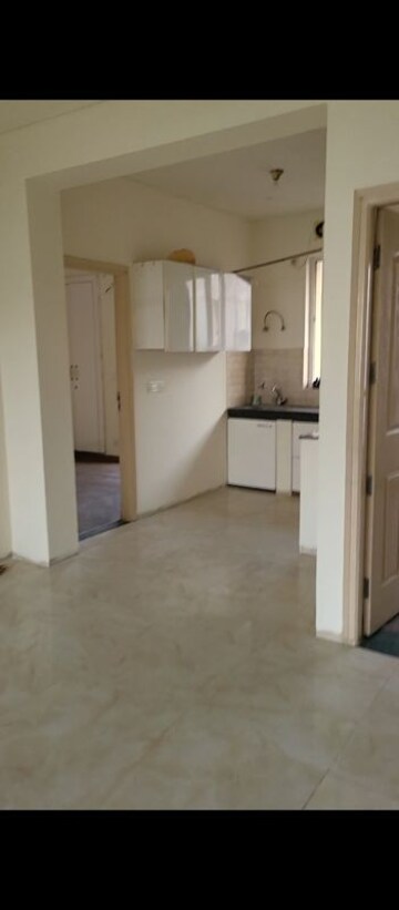 Room in 3 BHK Builder Floor at BPTP Parkland Pride, Sector 77 – for Rent