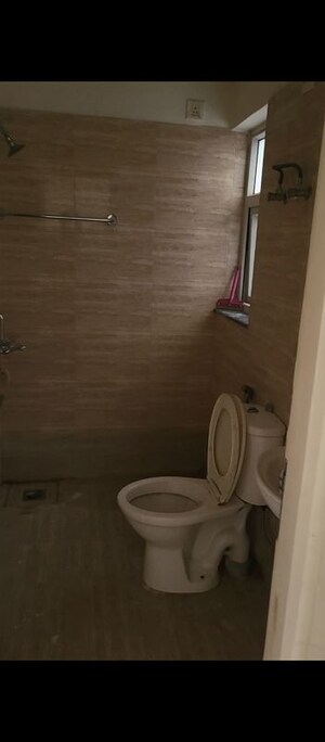 Bathroom in 3 BHK Builder Floor at BPTP Parkland Pride, Sector 77 – for Rent