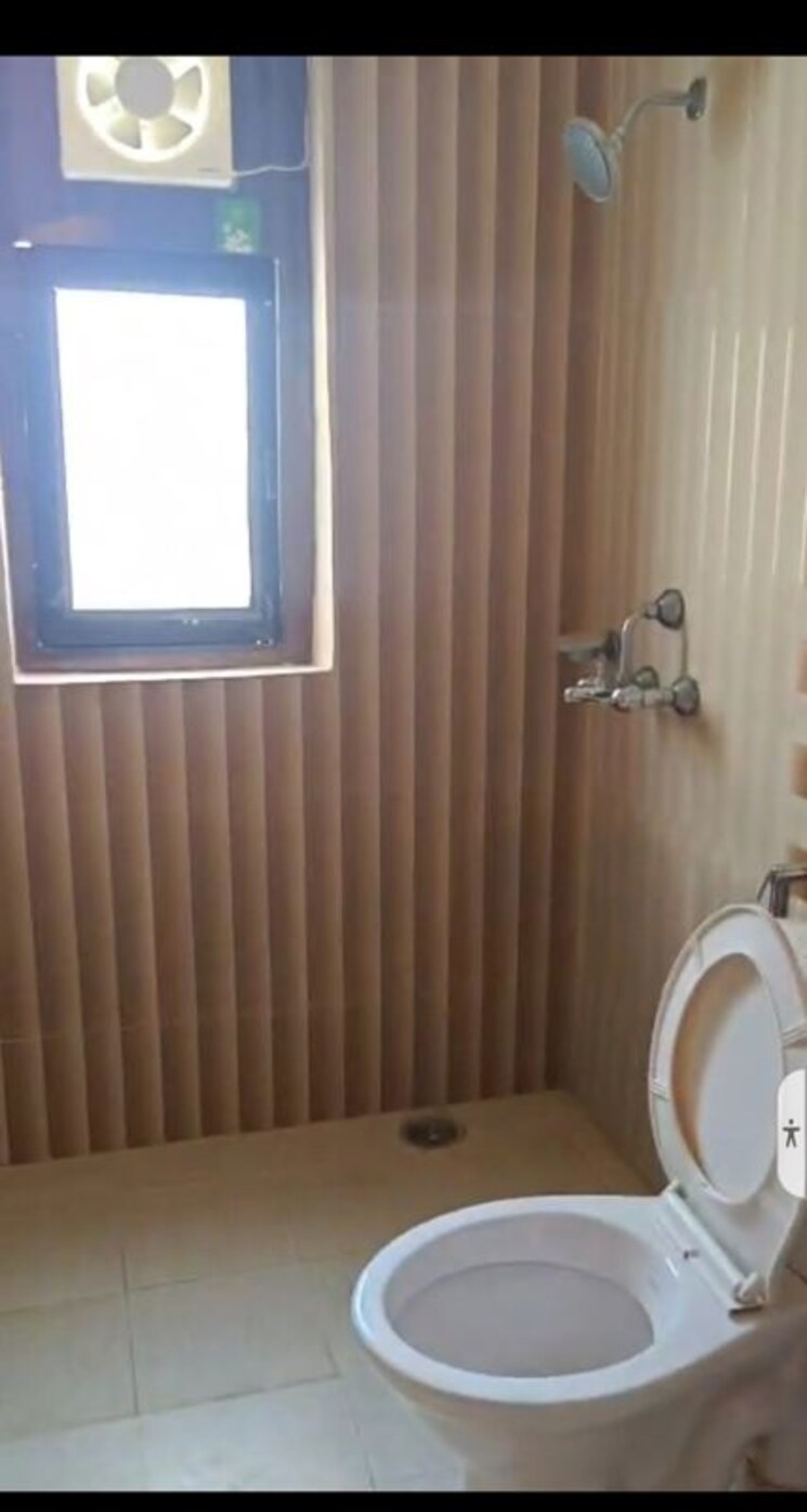 Bathroom, levana-celebrity-gardens 3 Bedroom 2015 Sq.Ft. Apartment In Sushant Golf City Lucknow 9937422