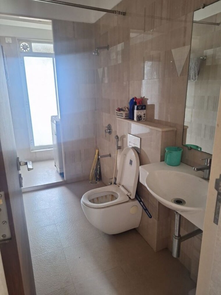 Bathroom, prime-pride-heights 1 Bedroom 440 Sq.Ft. Apartment In Andheri West Mumbai 9937438