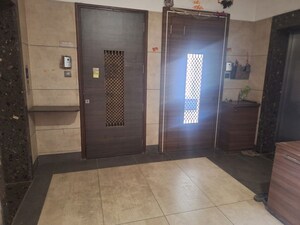 Room in 1 BHK Apartment at Prime Pride Heights, Andheri West – for Rent