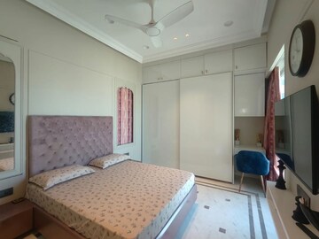 Bedroom in 2 BHK Apartment at Sheth Auris Bliss, Malad West – for Sale