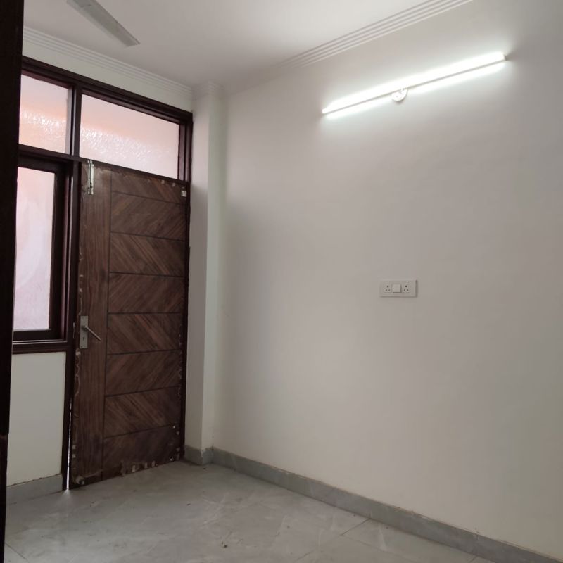 2 BHK + Pooja Room Builder Floor For Rent in Govindpuri