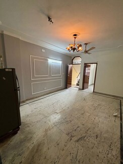 2 BHK Builder Floor For Rent in Saket