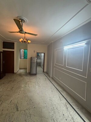 Room in 2 BHK Builder Floor at Saket – for Rent