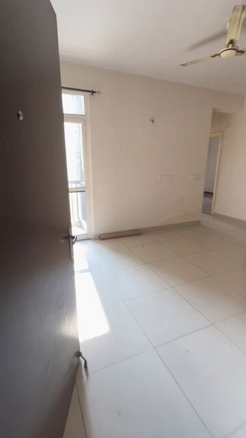 Room in 2 BHK Apartment at Wave Dream Homes, Wave City – for Sale