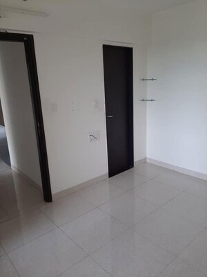 Room in 2 BHK Apartment at Nanded City Madhuvanti, Sinhagad Road – for Rent