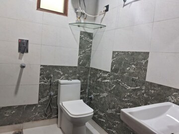 Master Bedroom in 3 BHK Builder Floor at Malviya Nagar – for Sale