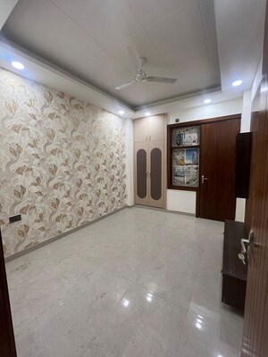 Bedroom in 3 BHK Builder Floor at RPS Palm Drive, Sector 88 – for Rent