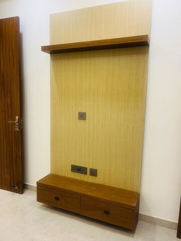 Furnished Amenities in 3 BHK Builder Floor at RPS Palm Drive, Sector 88 – for Rent