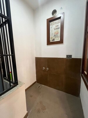 Furnished Amenities in 3 BHK Builder Floor at RPS Palm Drive, Sector 88 – for Rent