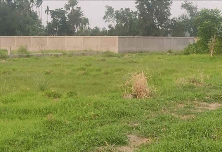 undefined, sector 3 greater noida  175 Sq.Yd. Plot In Sector 3 Greater Noida Greater Noida 9937675
