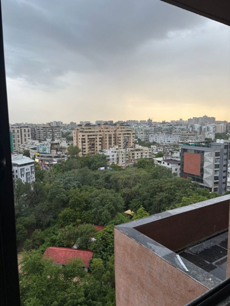Exterior View, vastrapur Commercial Office Space 1100 Sq.Ft. In Vastrapur Ahmedabad 9937725