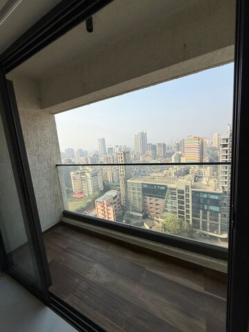 Bedroom in 2 BHK Apartment at Level The Residences, Andheri West – for Rent