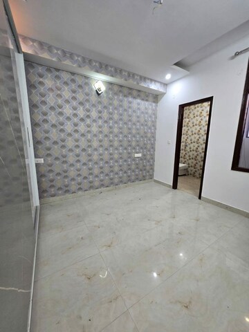 3 BHK Builder Floor For Sale in Lake View Complex, Dhakoli