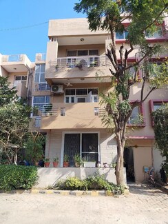 2 BHK + Pooja Room Builder Floor For Sale in SS The Lilac
