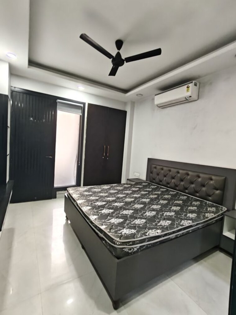 Bedroom, sector 43 1 Bedroom 460 Sq.Ft. Builder Floor In Sector 43 Gurgaon 9937820