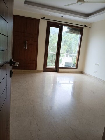5 BHK Independent House For Sale in New Friends Colony
