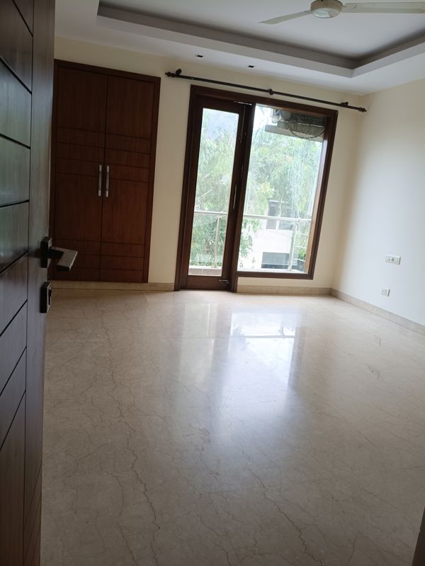 5 BHK + Pooja Room,Servant Room,Study Room,Extra Room Independent House For Sale in New Friends Colony