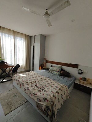 Bedroom in 1 BHK Builder Floor at Sector 43 – for Rent