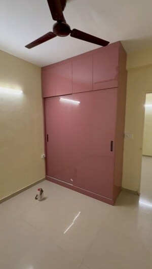 Room in 3 BHK Apartment at Pyramid Altia, Sector 70 – for Rent