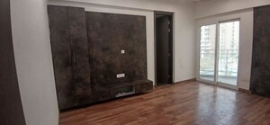 Room in 3 BHK Apartment at Samridhi Luxuriya Avenue, Sector 150 – for Rent