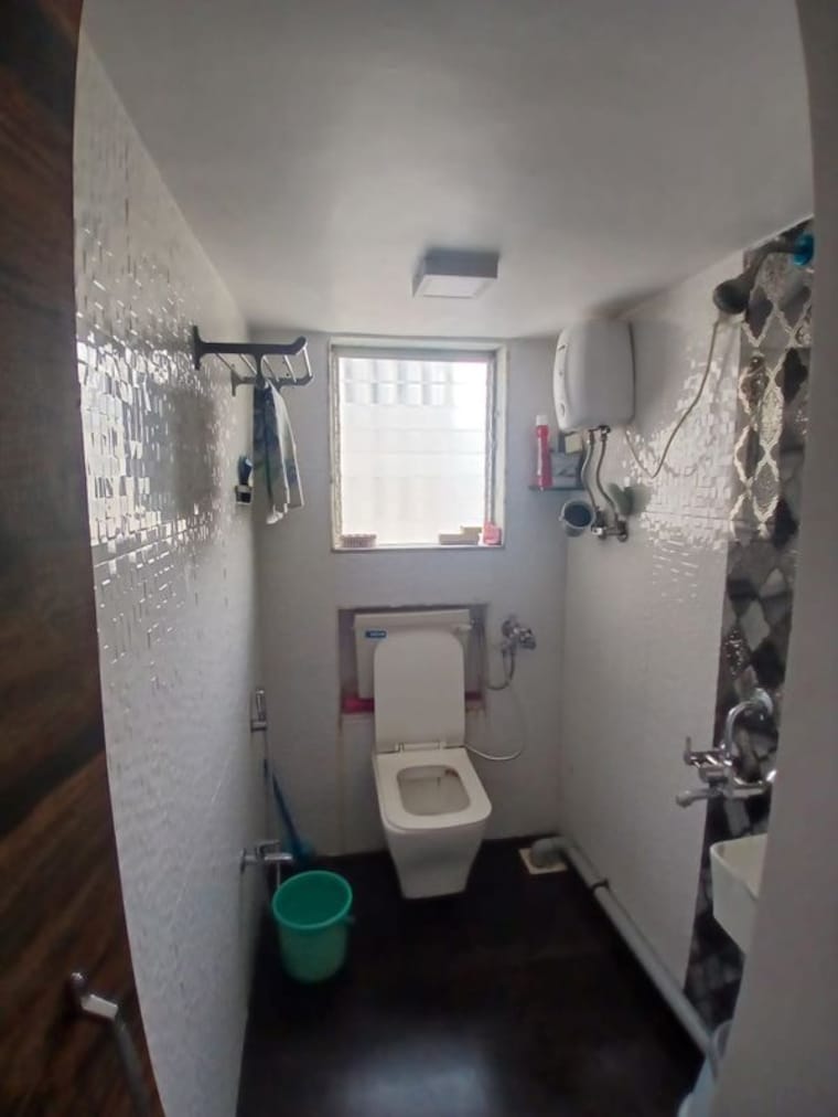 Bathroom, borivali east 2 Bedroom 565 Sq.Ft. Apartment In Borivali East Mumbai 9937935