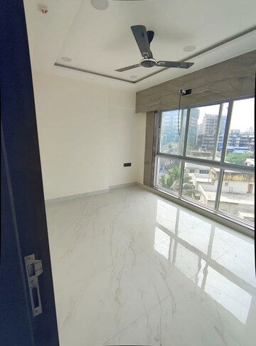 Room in 2 BHK Apartment at Ghatkopar East – for Rent