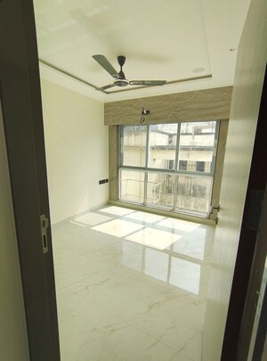 Room in 2 BHK Apartment at Ghatkopar East – for Rent