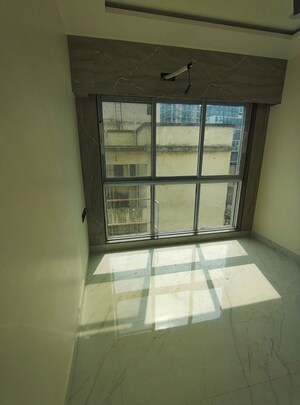 Room in 2 BHK Apartment at Ghatkopar East – for Rent