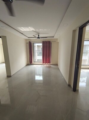 Room in 2 BHK Apartment at Ghatkopar East – for Rent