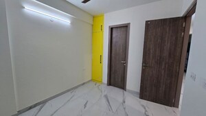 Room in 3 BHK Apartment at Ramprastha Primera, Sector 37d – for Rent