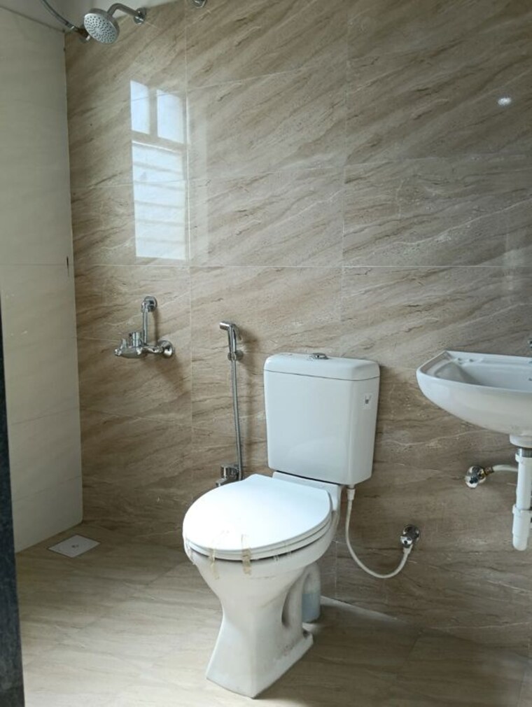Bathroom, new-front-48-central-park 1 Bedroom 473 Sq.Ft. Apartment In Hadapsar Pune 9937991