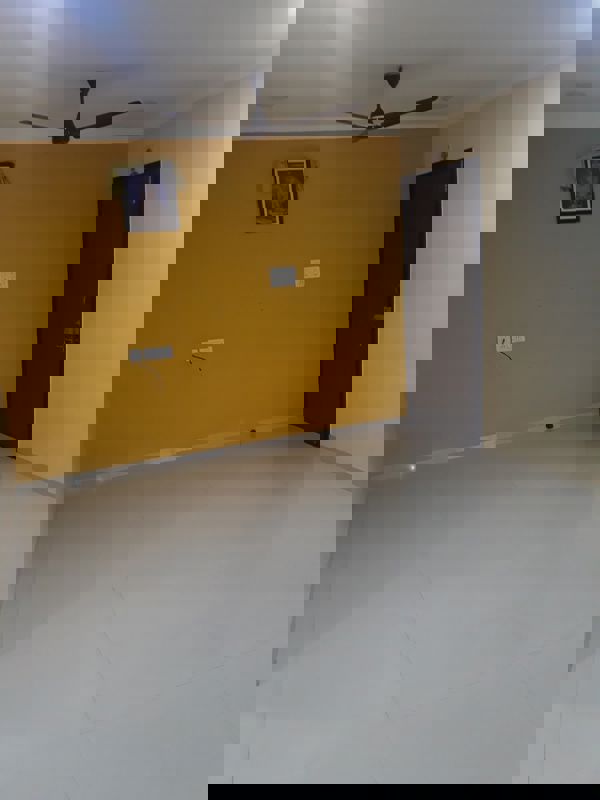 1 BHK 400 Sq.Ft. Apartment in Lalani Valentine Apartment