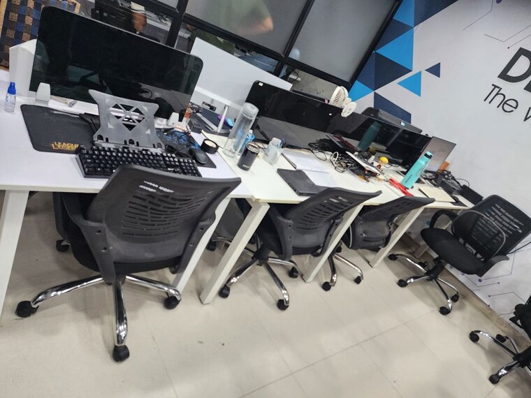 Team Area, science city Commercial Office Space 2256 Sq.Ft. In Science City Ahmedabad 9938088