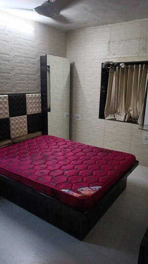 Bedroom in 2 BHK Apartment at Juhu – for Rent