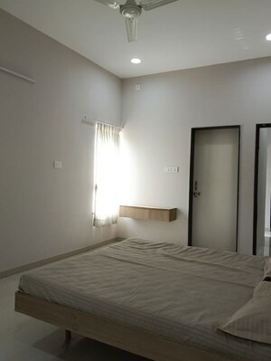 Room in 2 BHK Apartment at New Front 48 Central Park, Hadapsar – for Sale