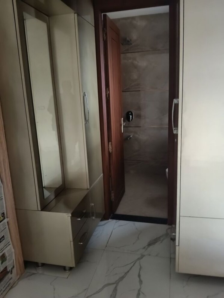 Bathroom, empire-floors 3.5 Bedroom 1850 Sq.Ft. Builder Floor In Sector 57 Gurgaon 9938124