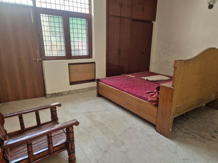 Bedroom, rwa-apartments-sector-41 2 Bedroom 1800 Sq.Ft. Builder Floor In Sector 41 Noida 9938189