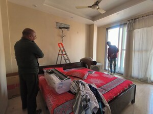 Bedroom in 2 BHK Builder Floor at Eldeco Ananda, Sector 48 – for Rent