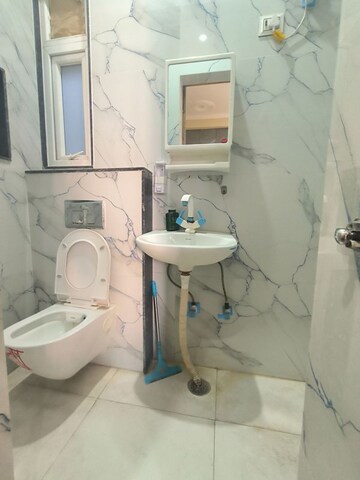 Bathroom in 2 BHK Builder Floor at Eldeco Ananda, Sector 48 – for Rent