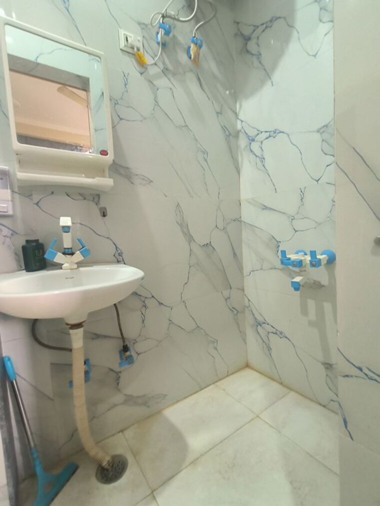 Bathroom, eldeco-ananda 2 Bedroom 1500 Sq.Ft. Builder Floor In Sector 48 Noida 9938219