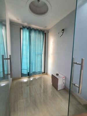 Living Room in 2 BHK Builder Floor at Eldeco Ananda, Sector 48 – for Rent