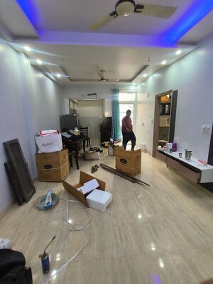 Living Room in 2 BHK Builder Floor at Eldeco Ananda, Sector 48 – for Rent