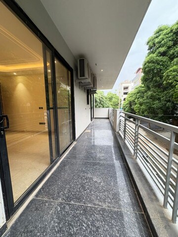 Balcony in 4 BHK Apartment at Dlf Phase I – for Rent
