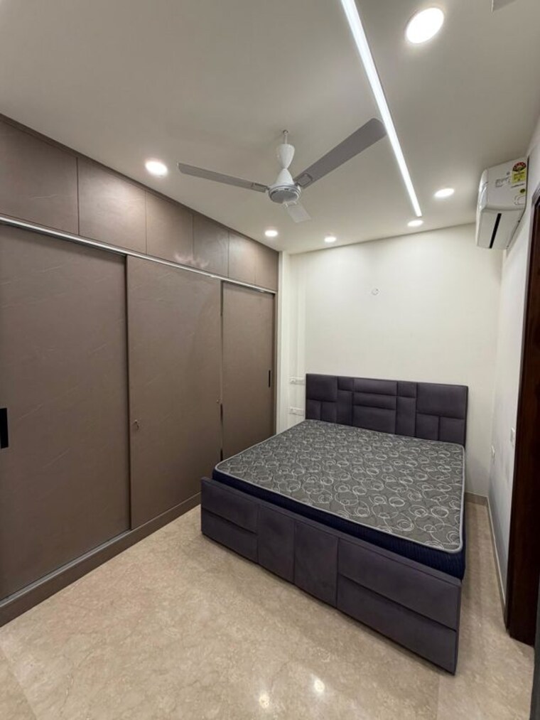 Bedroom, lajpat nagar 3 Bedroom 900 Sq.Ft. Builder Floor In Lajpat Nagar Delhi 9938271