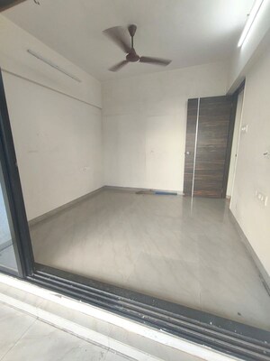 Room in 2 BHK Apartment at Tulsi Aura Mumbai, Ghansoli – for Rent